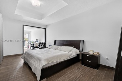 Stunning, fully updated 4-bedroom, 3.5-bath residence located in - photo 30