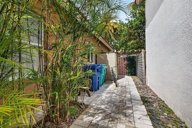 Stunning, fully updated 4-bedroom, 3.5-bath residence located in - photo 41