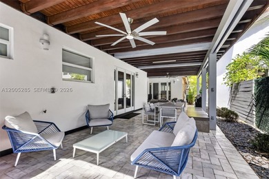 Stunning, fully updated 4-bedroom, 3.5-bath residence located in - photo 45