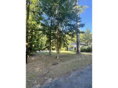 Lake Lot For Sale in Macon, Georgia