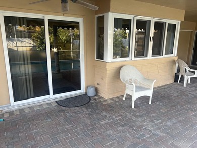 Spacious well maintained 3 bedroom, 2 bathroom single family - photo 13