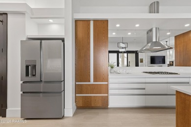Stunning custom-built modern home, just three years old - photo 19