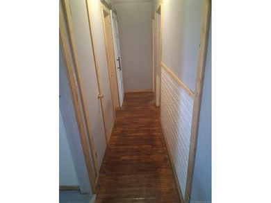 This 3BD/1BA home has been in the same family since 1956, has - photo 20