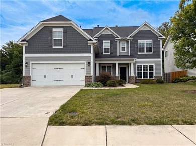 Meet 801 Blue Moon Ct, a residence arranged for everyday - photo 29
