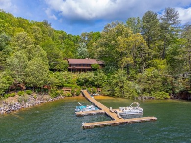 Lake Home For Sale in Robbinsville, North Carolina