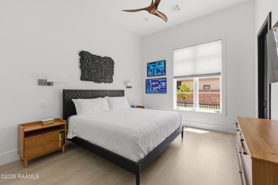 Stunning custom-built modern home, just three years old - photo 36