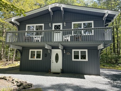 McConnell  Pond Home For Sale in Hawley Pennsylvania