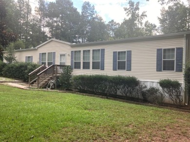 Lake Home For Sale in Eatonton, Georgia