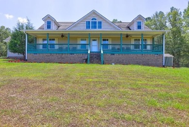 Lake Sinclair Home For Sale in Milledgeville Georgia