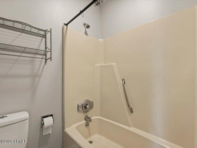 Experience the perfect blend of modern comfort and Lowcountry - photo 15