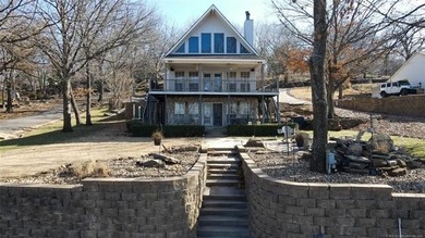 How about that view! This posh lakeside retreat, just steps from - photo 15