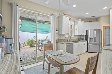 Stunning CBS waterfront home with breathtaking views and endless - photo 15