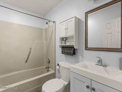 Experience the perfect blend of modern comfort and Lowcountry - photo 18
