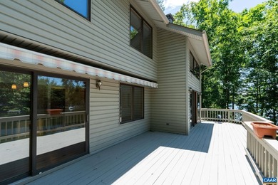 Pristine 5 bed, 3.5 bath waterfront home at Lake Monticello with - photo 21