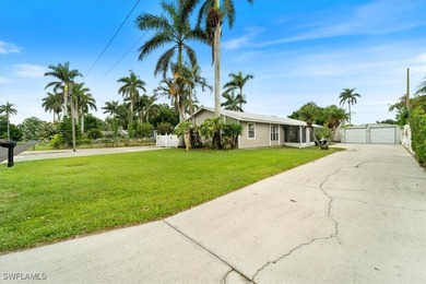 Caloosahatchee River Home For Sale in North Fort Myers Florida