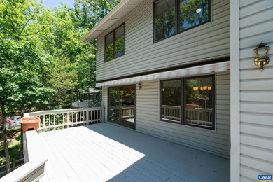 Pristine 5 bed, 3.5 bath waterfront home at Lake Monticello with - photo 23