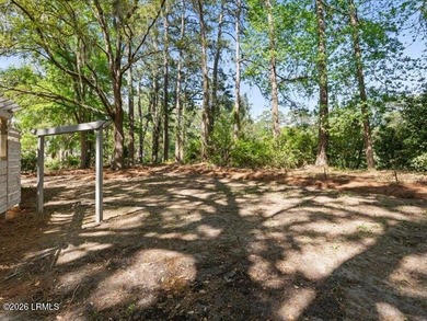 Experience the perfect blend of modern comfort and Lowcountry - photo 26