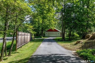 This antique home, originally built in the 1700s, has been - photo 36