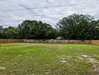 Beautifully updated 3-bedroom, 2-bath home situated on a - photo 40