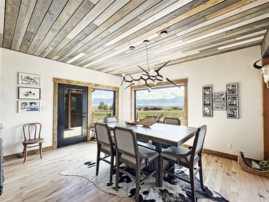 Incredibly unique custom home with 360 degree views of 3 - photo 10