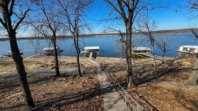 How about that view! This posh lakeside retreat, just steps from - photo 50