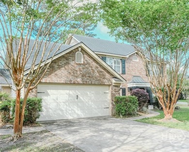 Seller offering $10,000 towards buyer closing costs! Beautifully - photo 3