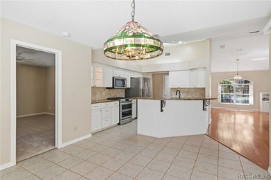 Located on one of the most beautiful cul-de-sac streets in - photo 8