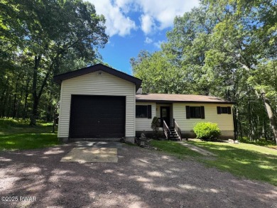 Westcolong Lake Home For Sale in Hawley Pennsylvania