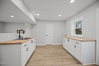 Thought you could not find a 5 bedroom home with a great - photo 16