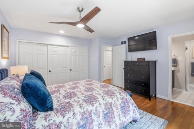 Beautiful, custom-built split foyer home situated on over an - photo 18