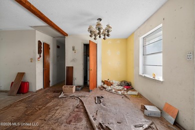 Welcome to this charming 3-bedroom, home located in the heart of - photo 9