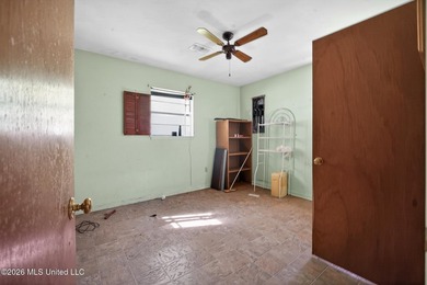 Welcome to this charming 3-bedroom, home located in the heart of - photo 10