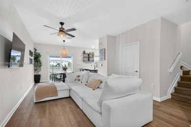 (private lake, pond, coastal) Townhome/Townhouse For Sale in Miami Florida