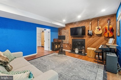 Beautiful, custom-built split foyer home situated on over an - photo 27