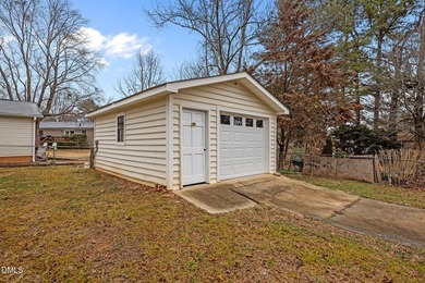 Thought you could not find a 5 bedroom home with a great - photo 29