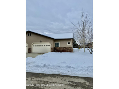 (private lake, pond, creek) Home For Sale in Thayne Wyoming