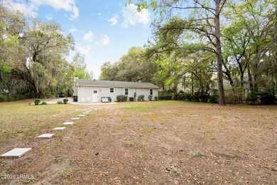 Welcome to this charming Lowcountry ranch-style home located in - photo 33