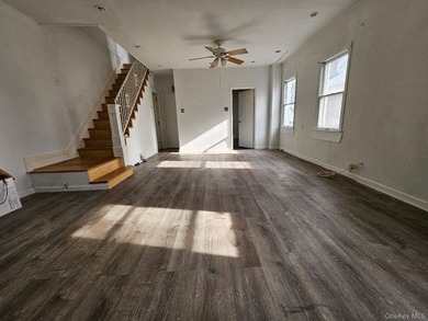 Well-maintained single-family home in the Bronx with R4 zoning - photo 9