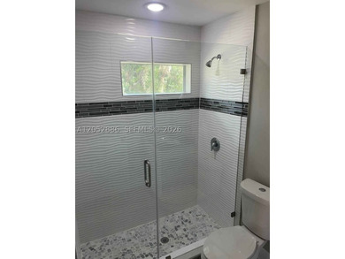 Excellent investment opportunity! This duplex 3Beds/2Baths EACH - photo 8