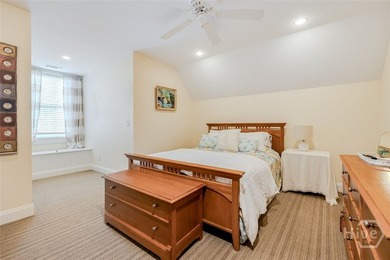 Tucked beneath swaying oaks and draped in coastal charm, 3120 - photo 36