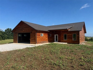 Experience the beauty of the Ozarks in this thoughtfully - photo 1
