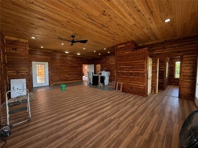Experience the beauty of the Ozarks in this thoughtfully - photo 3