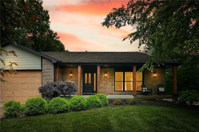 Lake Home For Sale in Lake Winnebago, Missouri