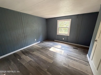 Come view this mobile home situated on a fenced, corner lot - photo 8