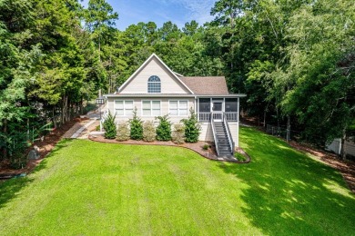 Lake Sinclair Home For Sale in Eatonton Georgia
