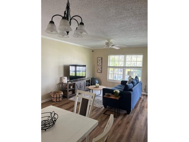 Beautifully updated third floor condo in the heart of Palm Beach - photo 6