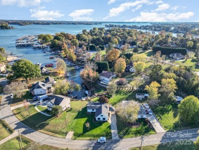 Lake Home For Sale in Mooresville, North Carolina