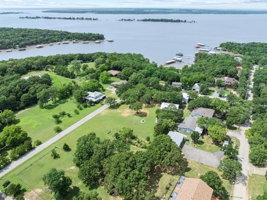 Lake Texoma Lot For Sale in Pottsboro Texas