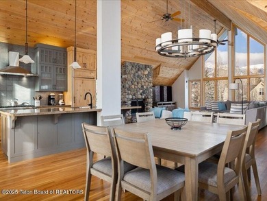 Nestled within Teton Pines, this exceptional Cluster Home offers - photo 5