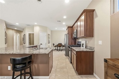 Exquisite Turnkey Retreat - Fully Furnished! This stunning - photo 11